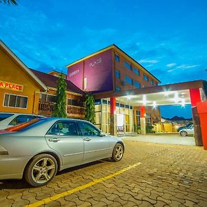 Eureka Place Hotel Kampala